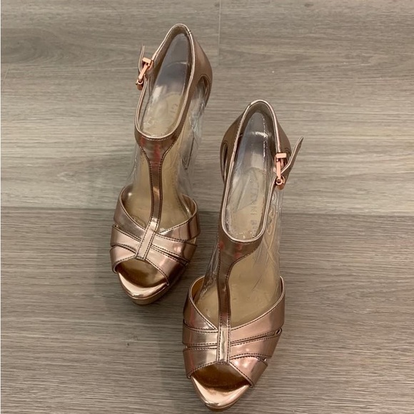 Gianni Bini Heels - Picture 2 of 3